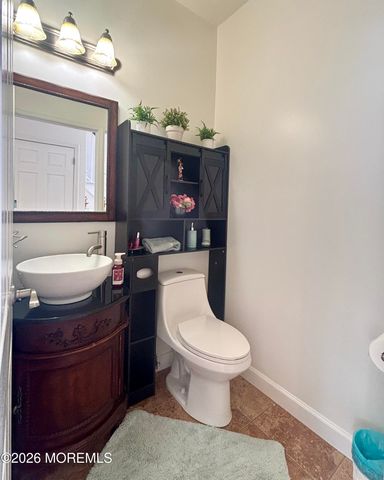 845 Woodbury Drive, Jackson, NJ 08527