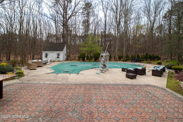845 Woodbury Drive, Jackson, NJ 08527