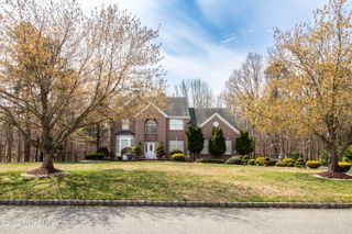 845 Woodbury Drive, Jackson, NJ 08527
