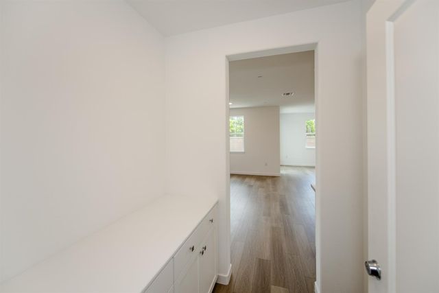 8512 Cottonseed Way, Elk Grove, CA 95624