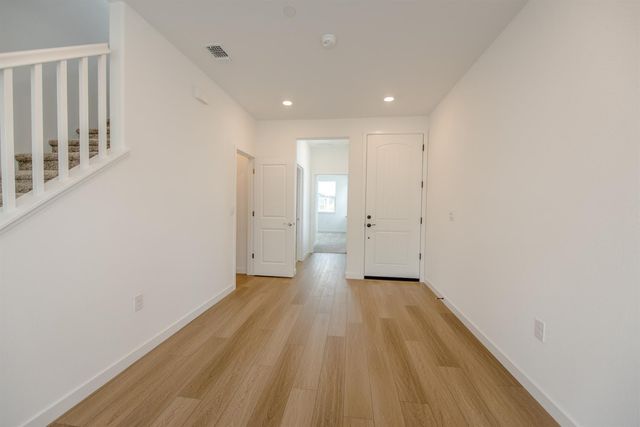 8512 Cottonseed Way, Elk Grove, CA 95624