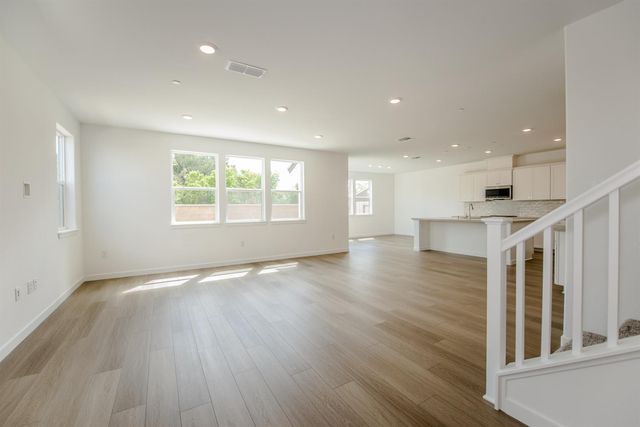 8512 Cottonseed Way, Elk Grove, CA 95624