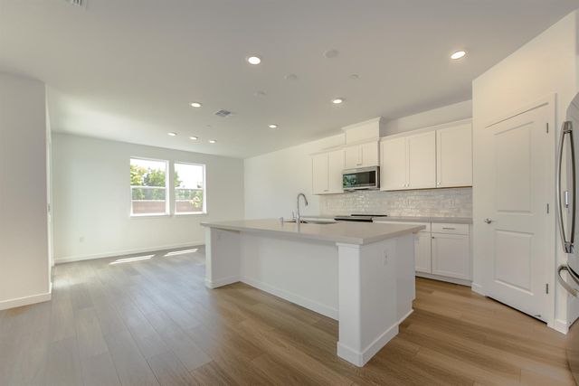 8512 Cottonseed Way, Elk Grove, CA 95624