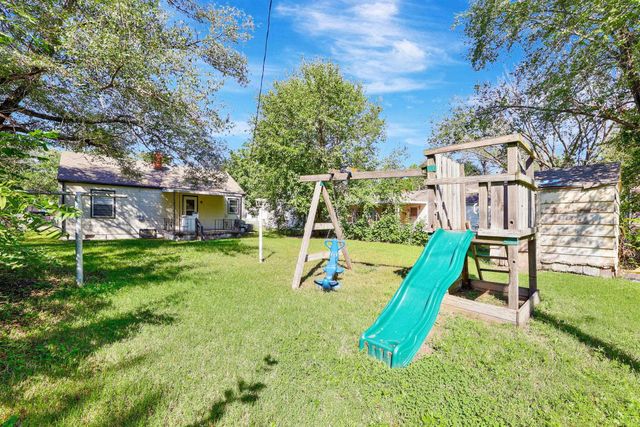 622 N Gordon St, Wichita, KS 67203