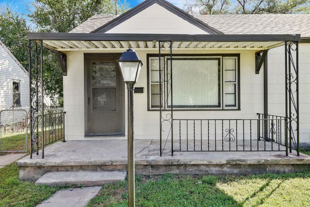 622 N Gordon St, Wichita, KS 67203