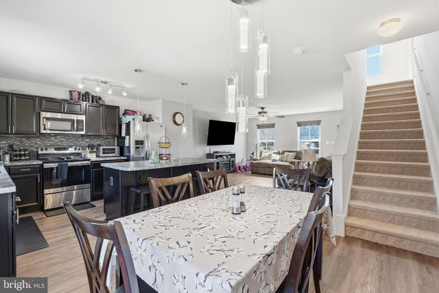 5026 GODWINS LANDING DR, Remington, VA 22734