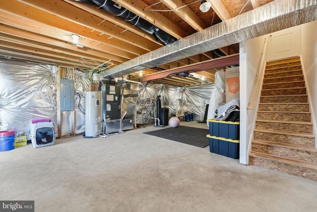 5026 GODWINS LANDING DR, Remington, VA 22734