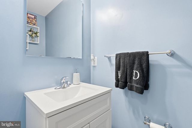 5026 GODWINS LANDING DR, Remington, VA 22734