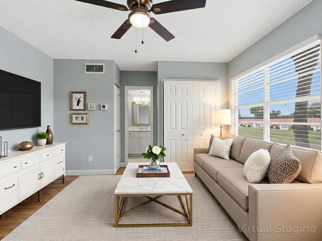 135 Lake Carol Drive E 135, West Palm Beach, FL 33411