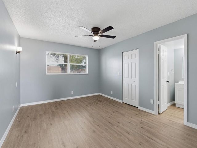 135 Lake Carol Drive E 135, West Palm Beach, FL 33411