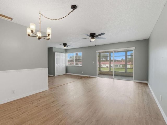 135 Lake Carol Drive E 135, West Palm Beach, FL 33411