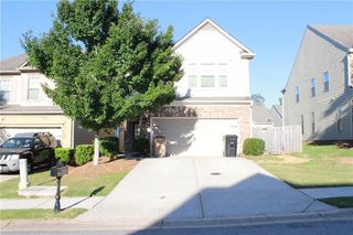 4945 Ducote Trl, Alpharetta, GA 30004