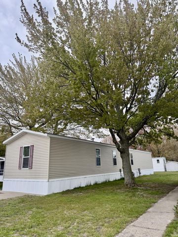 1700 Robbins Road 164, Grand Haven City, MI 49417