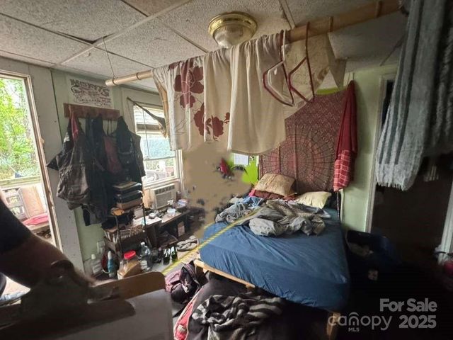 106 Riverview Drive, Asheville, NC 28806