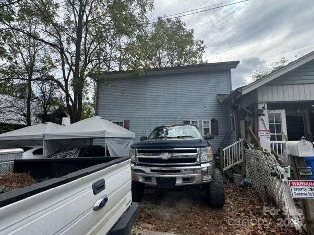 106 Riverview Drive, Asheville, NC 28806