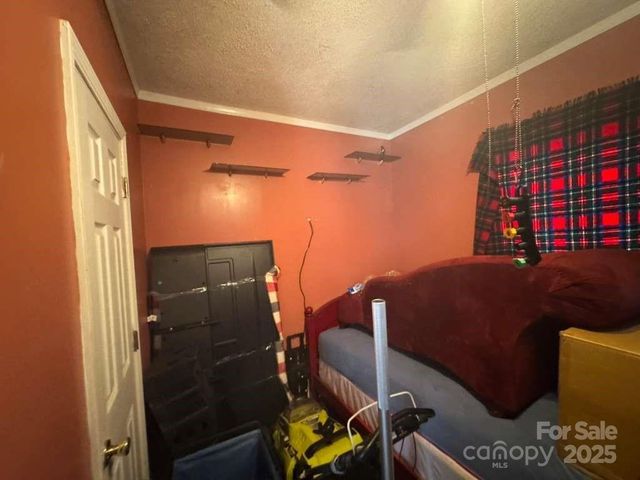 106 Riverview Drive, Asheville, NC 28806