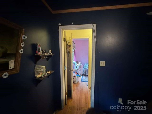 106 Riverview Drive, Asheville, NC 28806