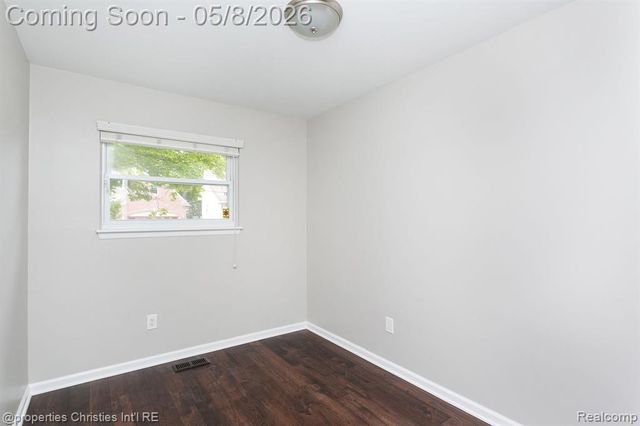 2716 Ardmore Avenue, Royal Oak, MI 48073