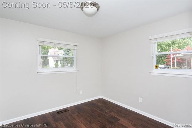 2716 Ardmore Avenue, Royal Oak, MI 48073