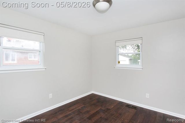 2716 Ardmore Avenue, Royal Oak, MI 48073