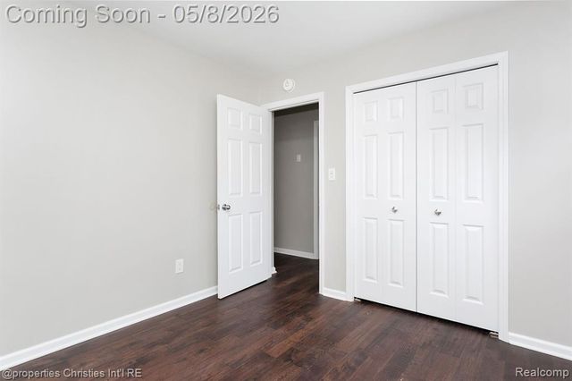 2716 Ardmore Avenue, Royal Oak, MI 48073