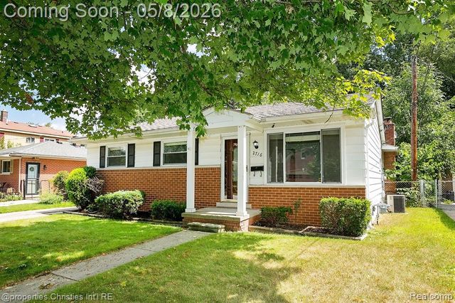 2716 Ardmore Avenue, Royal Oak, MI 48073