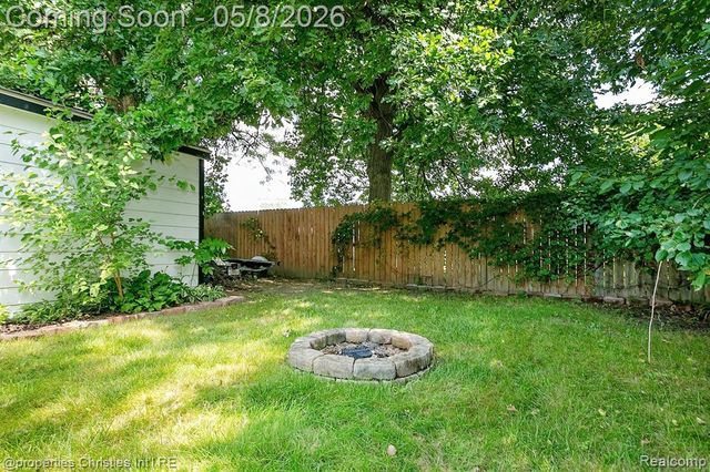 2716 Ardmore Avenue, Royal Oak, MI 48073