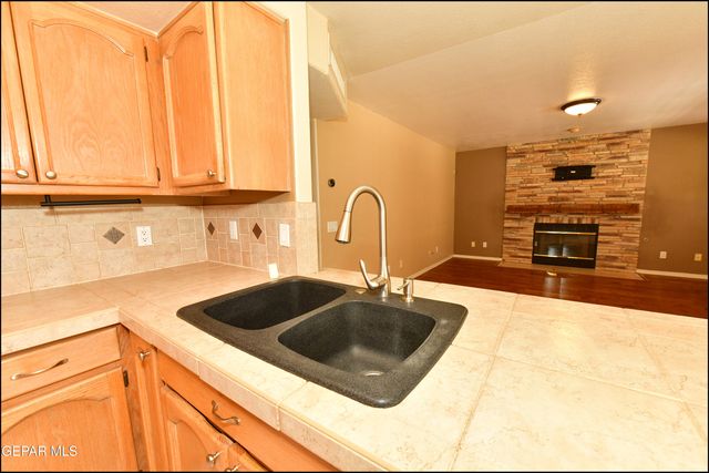 6435 LOMA DE CRISTO Drive, El Paso, TX 79912
