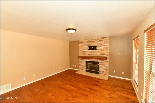 6435 LOMA DE CRISTO Drive, El Paso, TX 79912