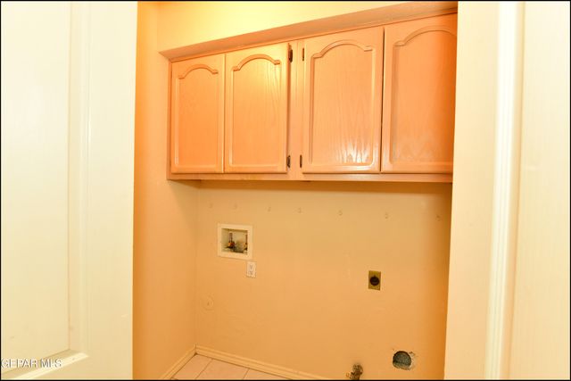 6435 LOMA DE CRISTO Drive, El Paso, TX 79912
