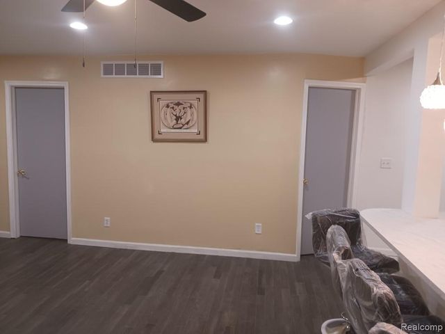 19167 ASBURY Park, Detroit, MI 48235