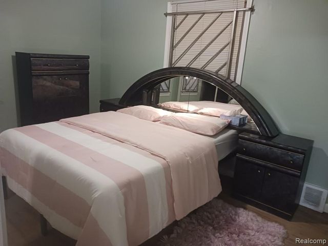 19167 ASBURY Park, Detroit, MI 48235