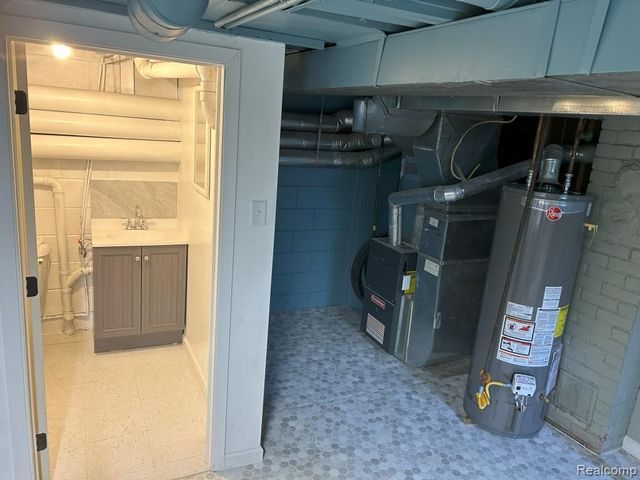 19167 ASBURY Park, Detroit, MI 48235