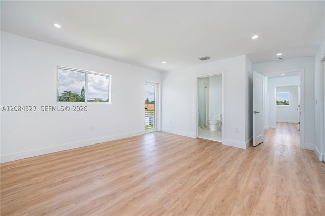 9361 SW 27th St, Miami, FL 33165
