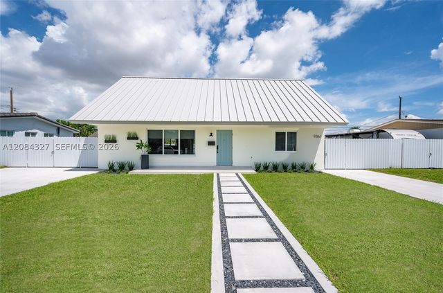9361 SW 27th St, Miami, FL 33165