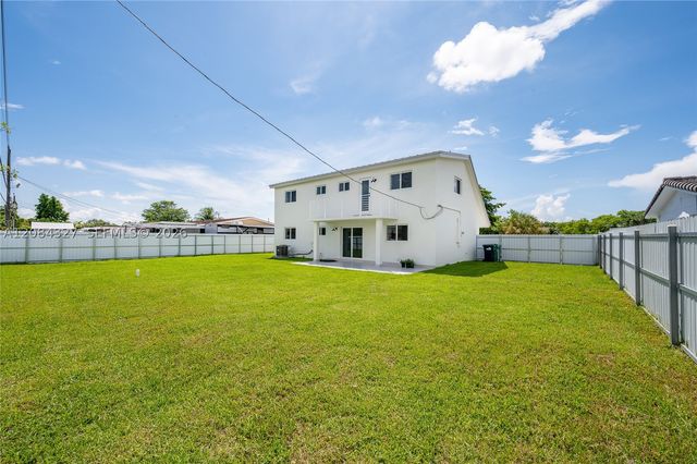 9361 SW 27th St, Miami, FL 33165