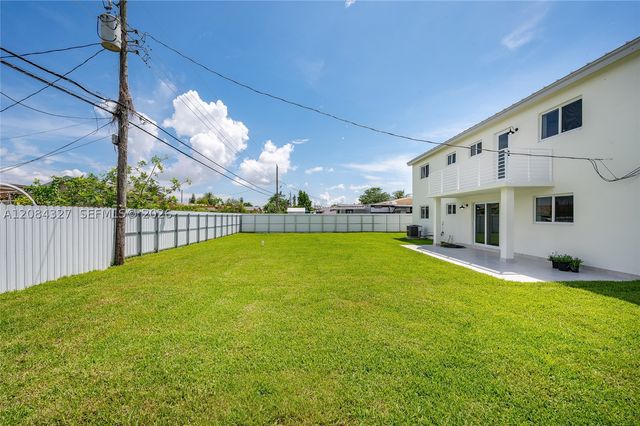 9361 SW 27th St, Miami, FL 33165