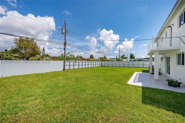 9361 SW 27th St, Miami, FL 33165