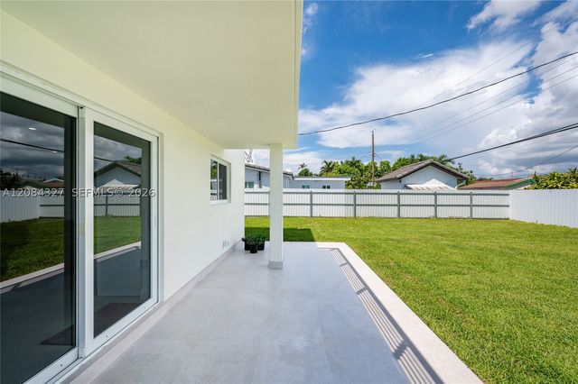9361 SW 27th St, Miami, FL 33165