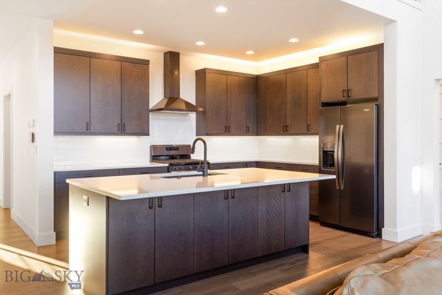 1976 Vaquero Parkway, Bozeman, MT 59718