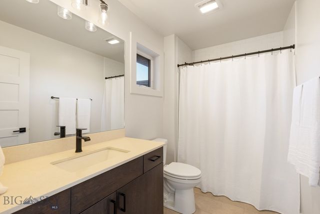 1976 Vaquero Parkway, Bozeman, MT 59718