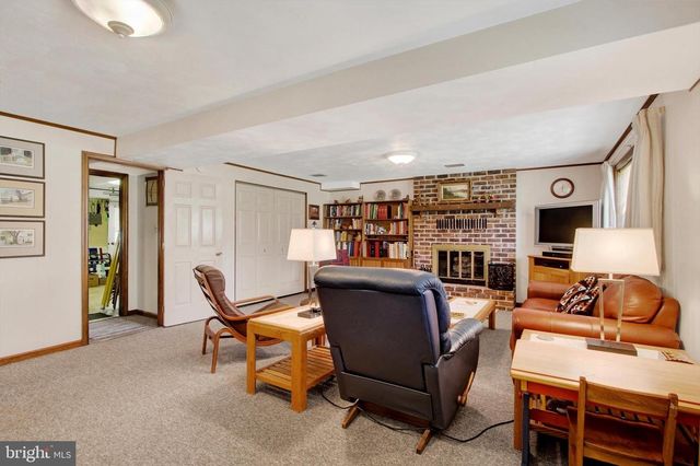 801 SUNSET AVE, Gettysburg, PA 17325