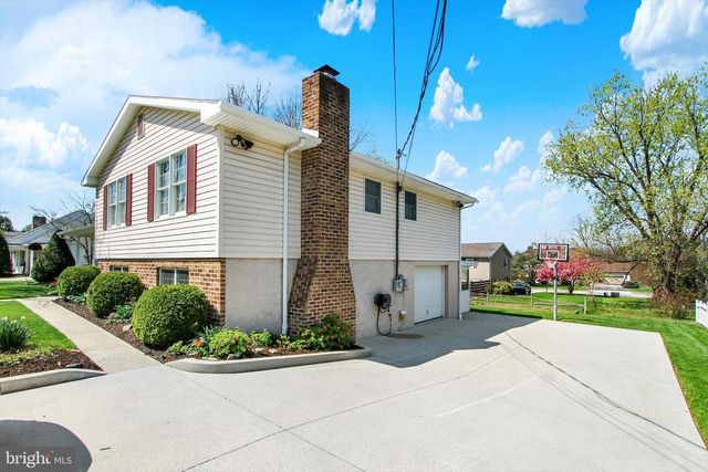 801 SUNSET AVE, Gettysburg, PA 17325