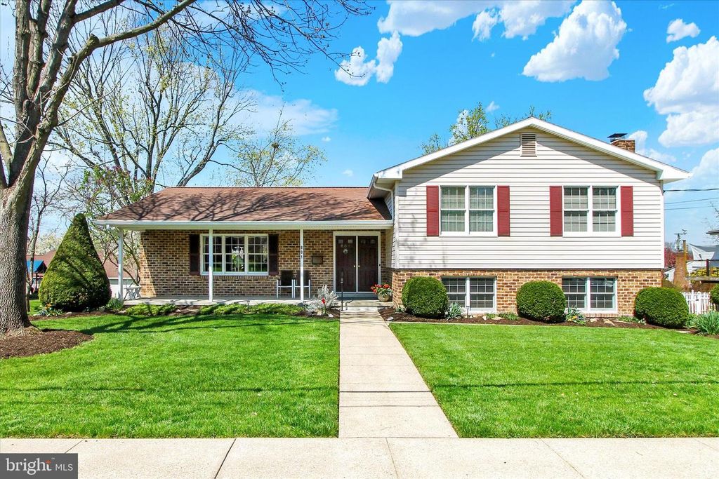 801 SUNSET AVE, Gettysburg, PA 17325