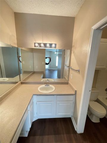 12166 Metric BLVD 104, Austin, TX 78758