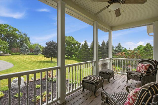 161 Bergen Circle, Slate Hill, NY 10973