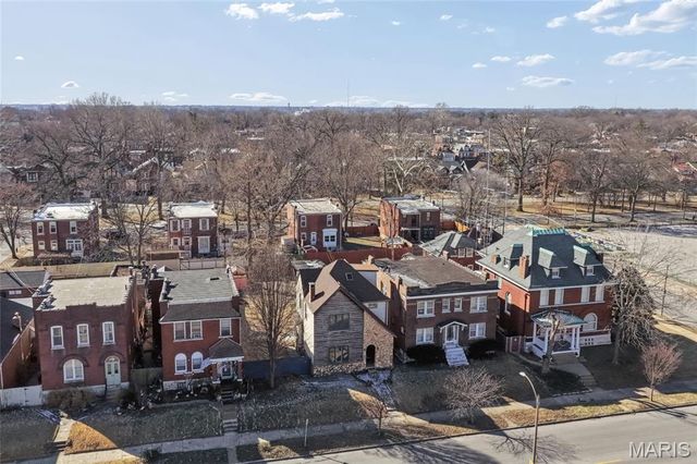 612 Bates Street, St Louis, MO 63111