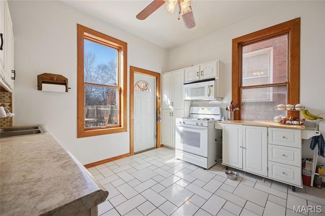 612 Bates Street, St Louis, MO 63111