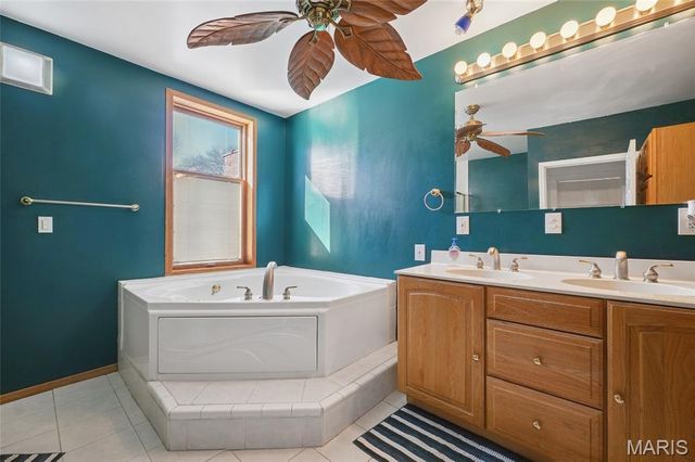 612 Bates Street, St Louis, MO 63111