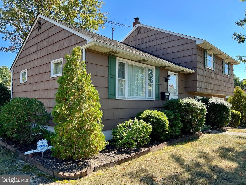 20 GRACE AVE, Pennsville, NJ 08070